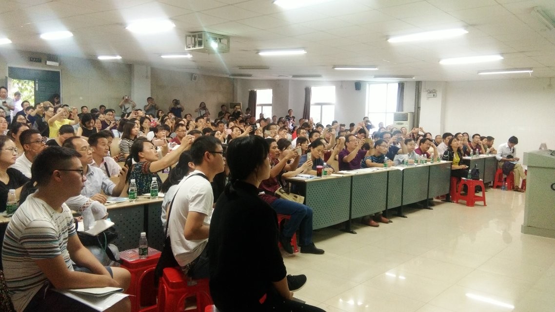 生物分會場，主講專家：九江市一中江雪青老師